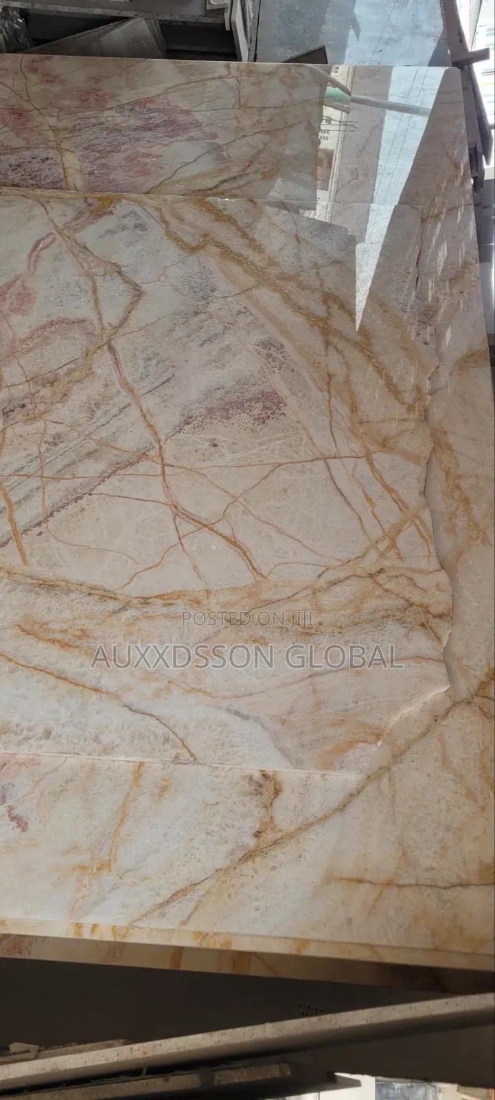 Veron Onyx Marble Slabs (Variant B)