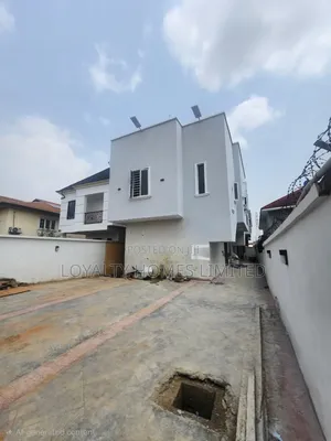 3bdrm House in Phase 1 / Gbagada for sale