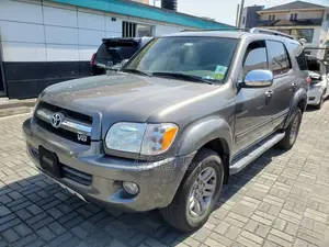 Toyota Sequoia 2007 Gray