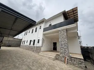 5 Bedrooms Fully Detached Duplex for Sale