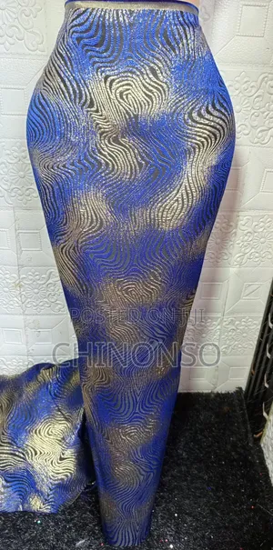 Glamour Damask
