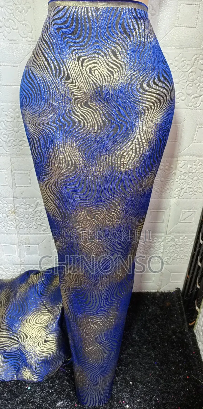 Glamour Damask