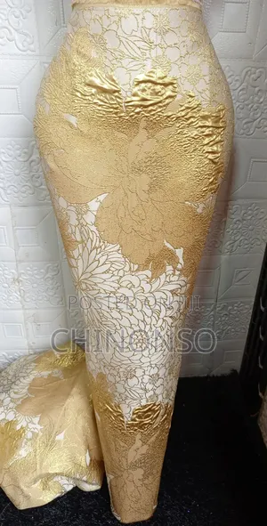 Glamour Damask