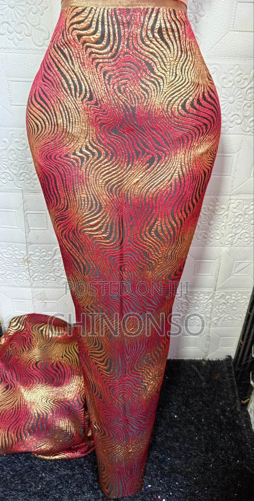 Glamour Damask