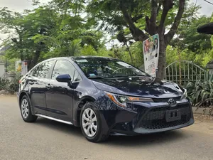 Toyota Corolla LE 2021 Blue