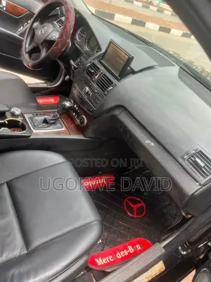 Mercedes-Benz C300 2008 Black