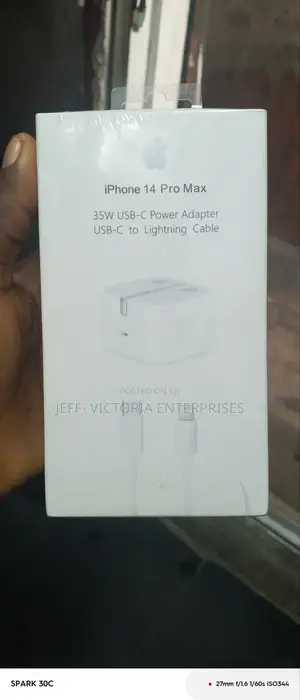iPhone 14 Pro Max Charger