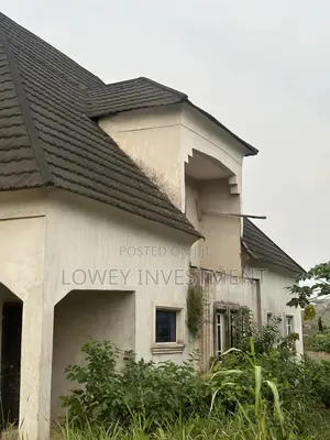 3bdrm Bungalow in Lowey, Shimawa for sale