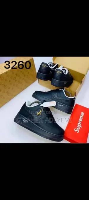 Quality White Sneakers Payment on Delivery