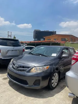 Toyota Corolla LE 4dr Sedan (1.8L 4cyl 4A) 2012 Gray