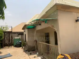2 Bedroom Bungalow 1 Bedroom Bq