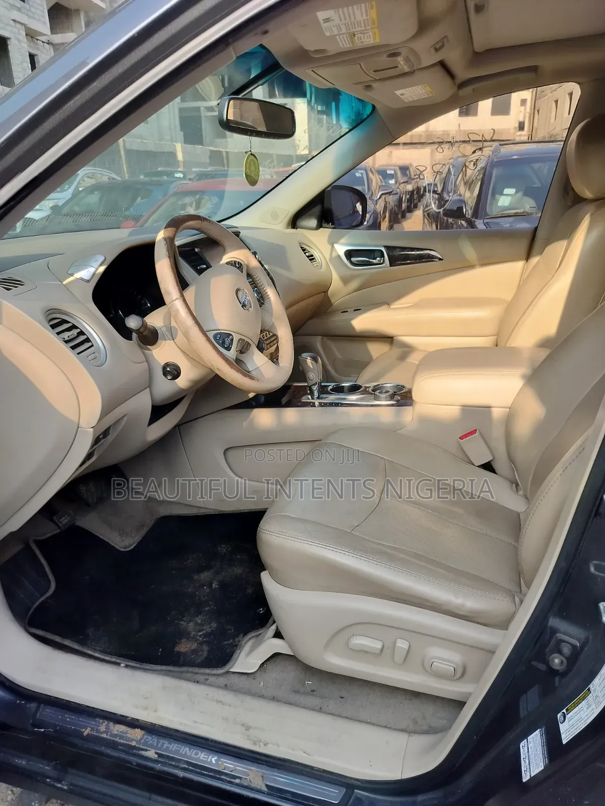 Nissan Pathfinder Platinum 4x4 2013 Gray