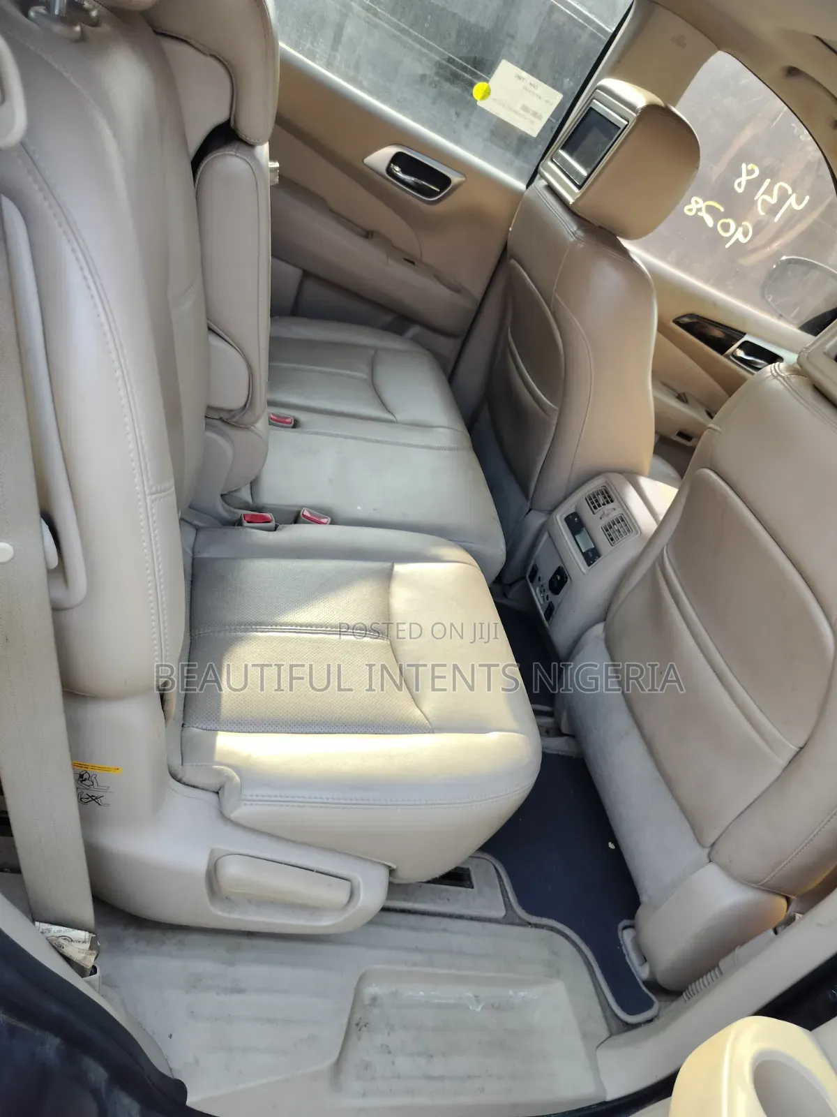 Nissan Pathfinder Platinum 4x4 2013 Gray