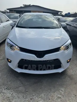 Toyota Corolla 2014 White