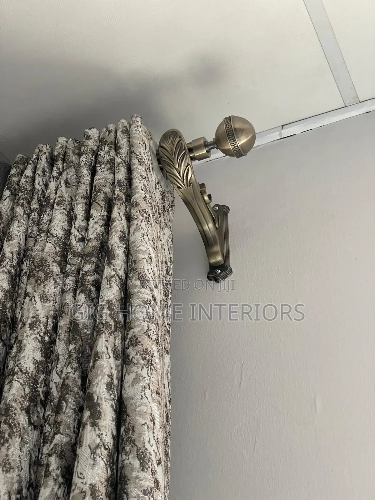 Turkish Modern Pole Accessory