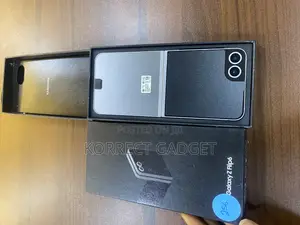 New Samsung Galaxy Z Flip6 256 GB Silver