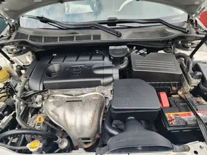 Toyota Camry SE 4dr Sedan (2.5L 4cyl 6AM) 2010 Silver