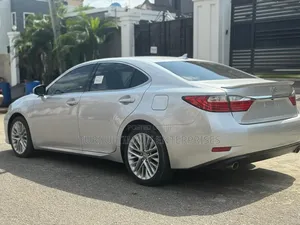 Lexus ES 350 FWD 2013 Silver