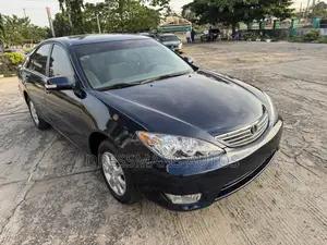 Toyota Camry 2004 Blue