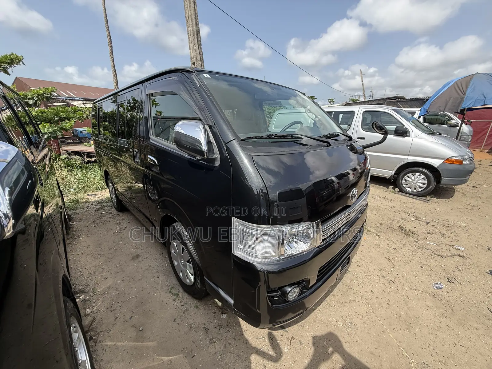 Toyota HiAce 2012 Black