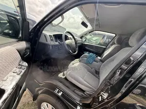 Toyota HiAce 2012 Black