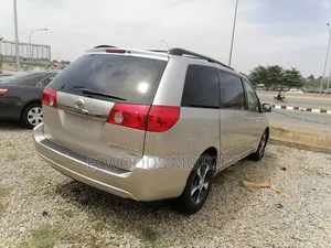 Toyota Sienna XLE Limited AWD 2006 Silver