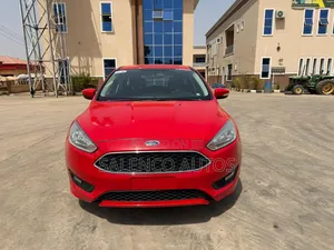 Ford Focus 2015 Red