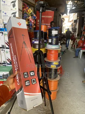6ft Camera Tripod Stand With a Phone Holder