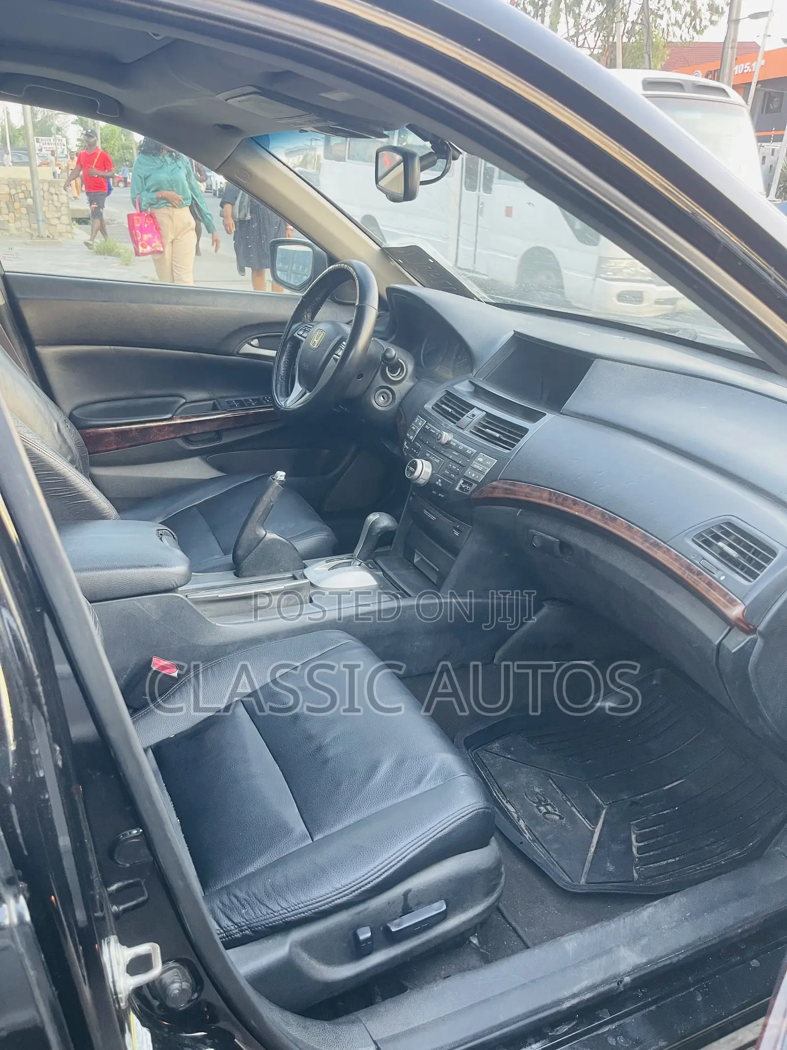 Honda Crosstour 2010 Black