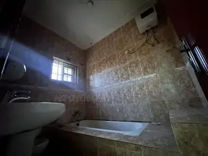 4bdrm Apartment in Wuye for rent