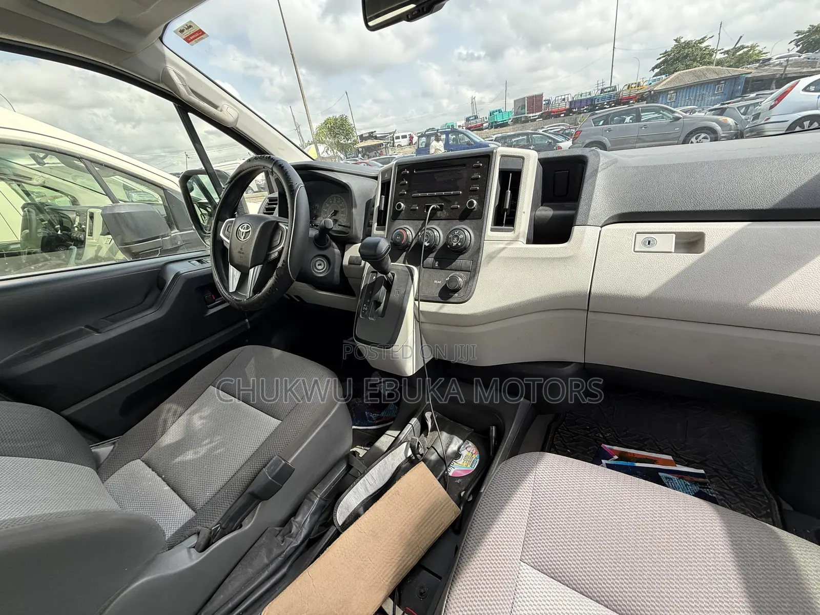 Toyota Grand HiAce 2024 White