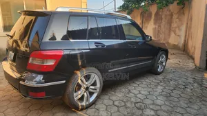 Mercedes-Benz GLK-Class 350 4MATIC 2010 Black