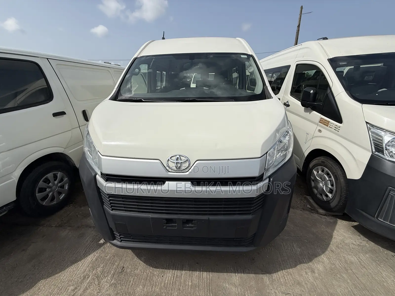 Toyota Grand HiAce 2024 White