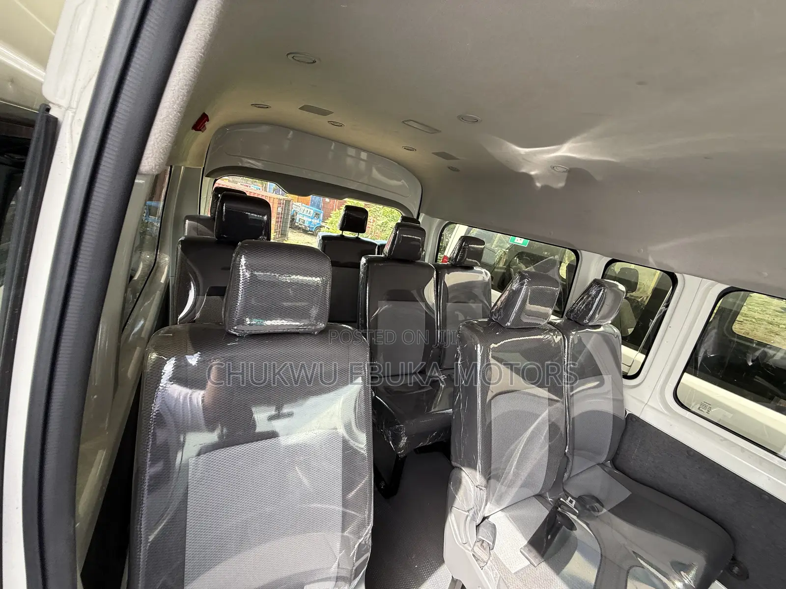 Toyota HiAce 2021 White