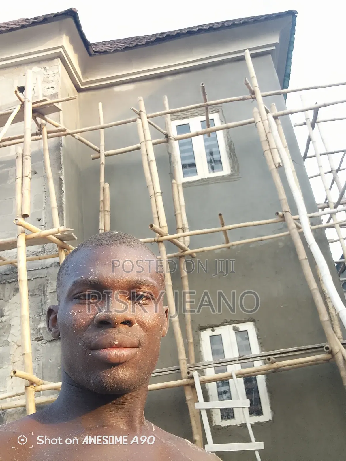 I'm a Professional Bricklayer in Benin City, Edo State