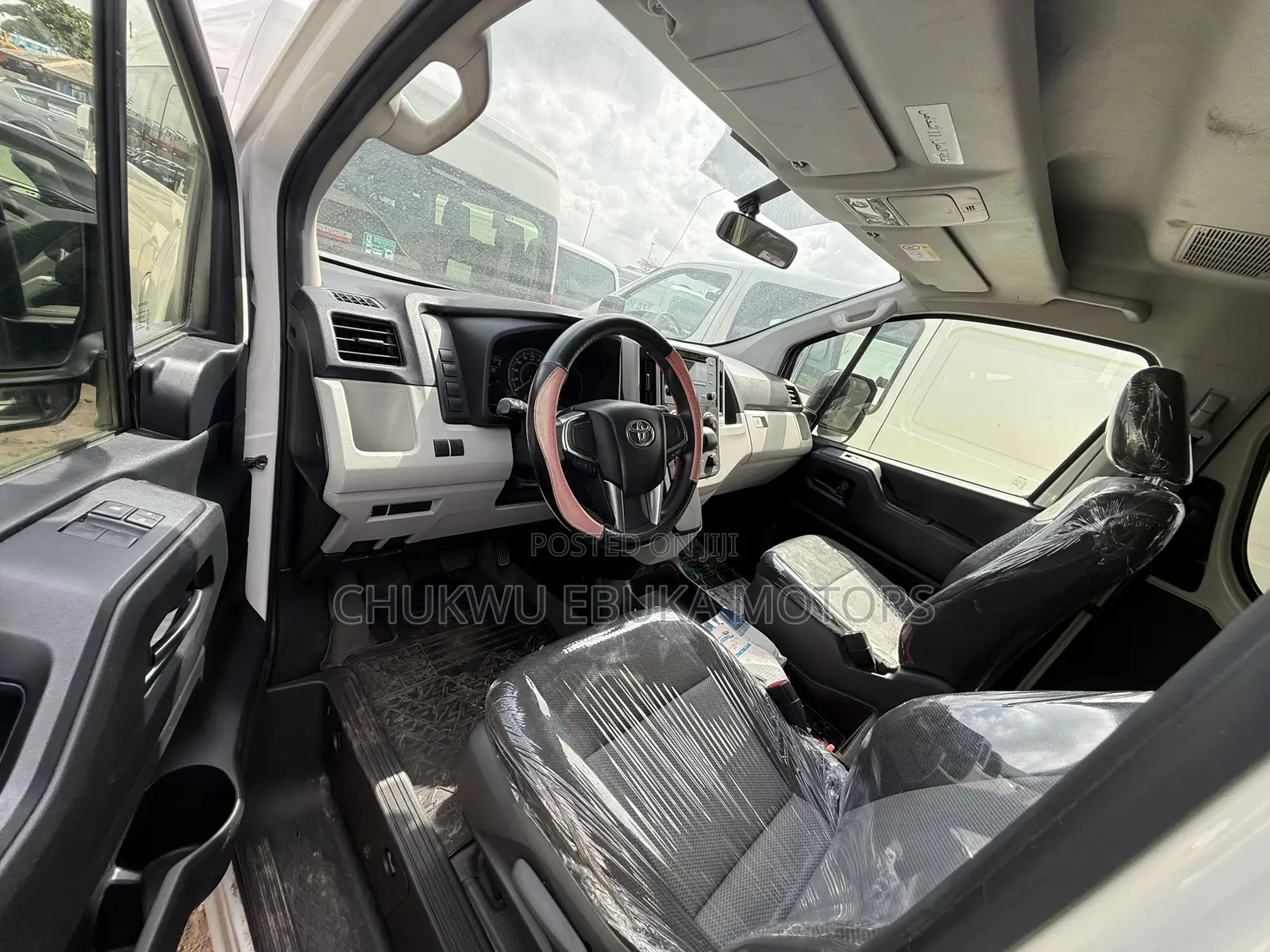 Toyota HiAce 2021 White