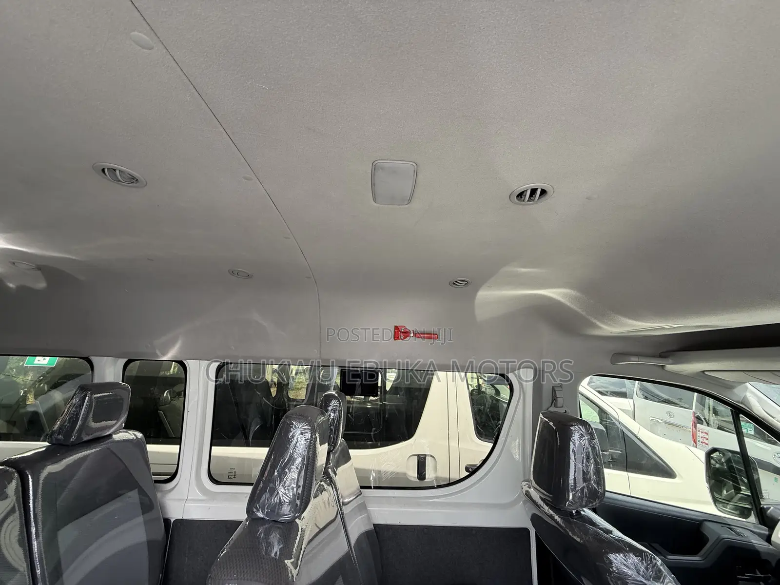 Toyota HiAce 2021 White