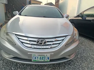Hyundai Sonata Limited 4dr Sedan (2.4L 4cyl 6A) 2014 Silver