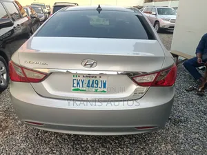 Hyundai Sonata Limited 4dr Sedan (2.4L 4cyl 6A) 2014 Silver