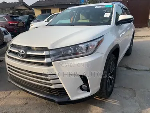 Toyota Highlander XLE V6 4x2 (3.5L 6cyl 6A) 2016 White
