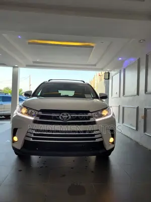 Toyota Highlander XLE 2019 White