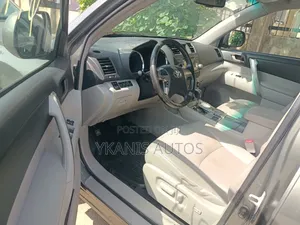 Toyota Highlander Limited 2012 Green