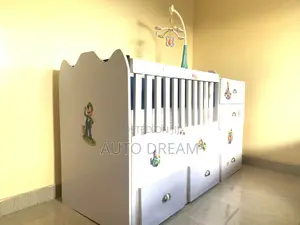 Modern Baby Cot With Drawer