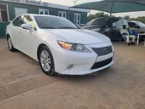 Lexus ES 350 FWD 2014 White