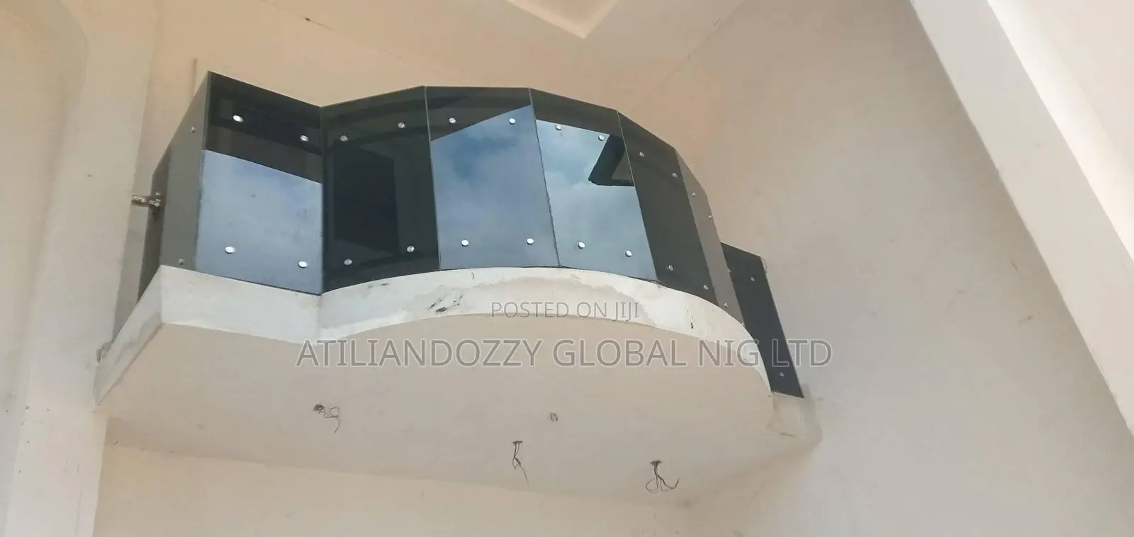 Split Curved 10mm Glass Rails