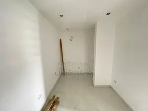 4bdrm Duplex in Freedom Way, Lekki Phase 1 for sale