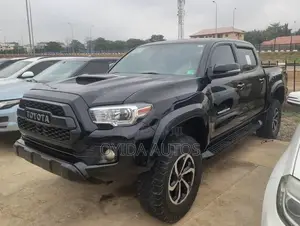 Toyota Tacoma Limited 2017 Black