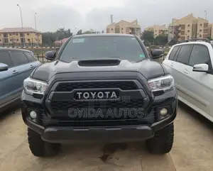 Toyota Tacoma Limited 2017 Black