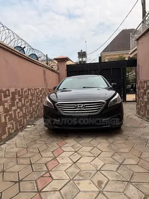 Hyundai Sonata Sport Sedan FWD (2.4L 4cyl 6A) 2016 Black