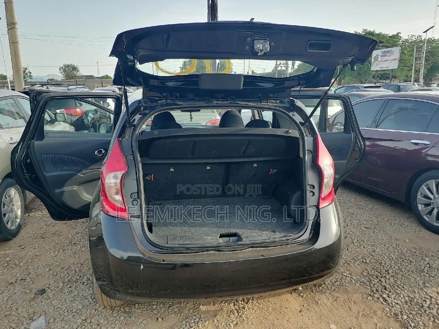 Nissan Versa 2014 Black